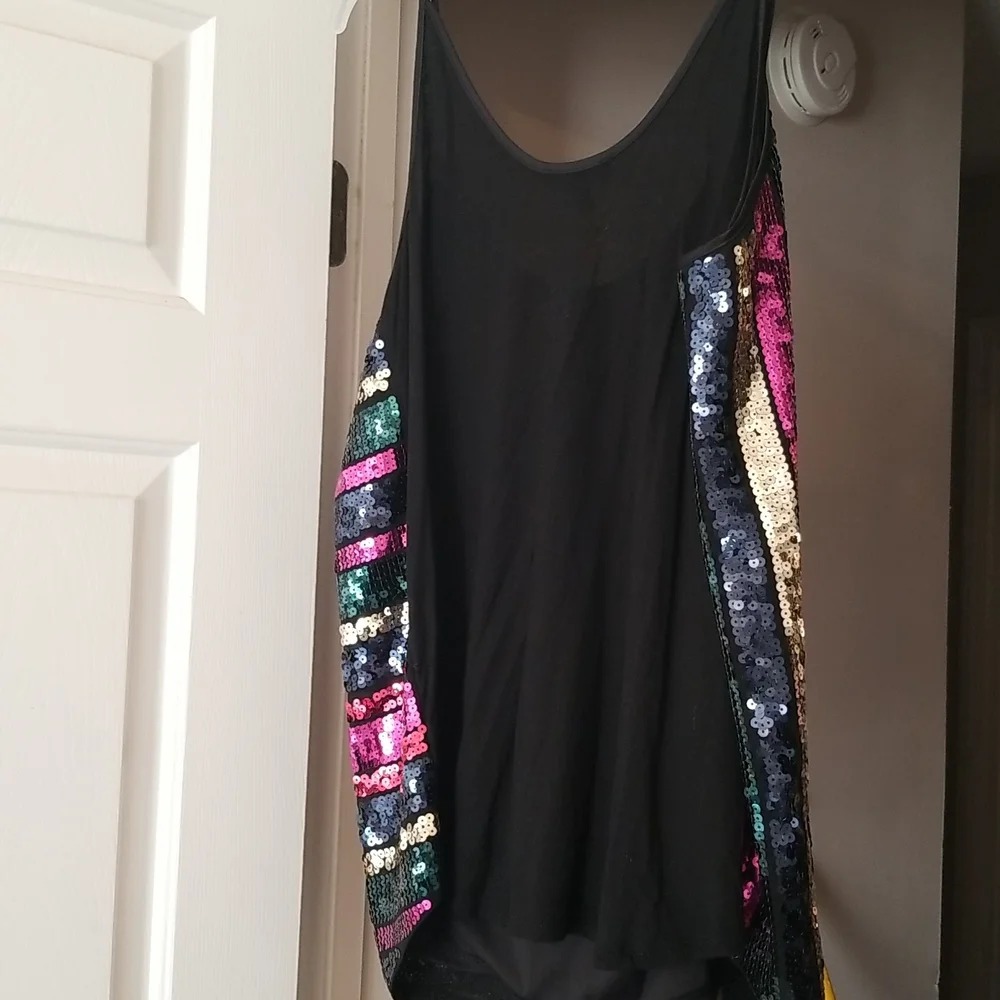 Shirt - Picture 2 of 2
